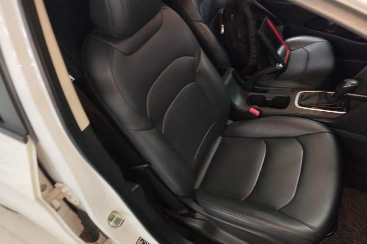 Used Chevrolet Cavalier 2019 320 Automatic Enjoyment with Sunroof