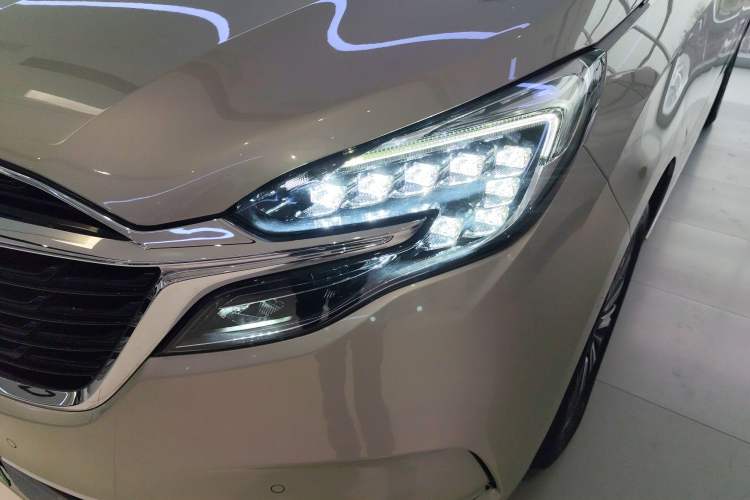 Used Buick GL8 2020 ES Land Cruiser 653T Flagship Model