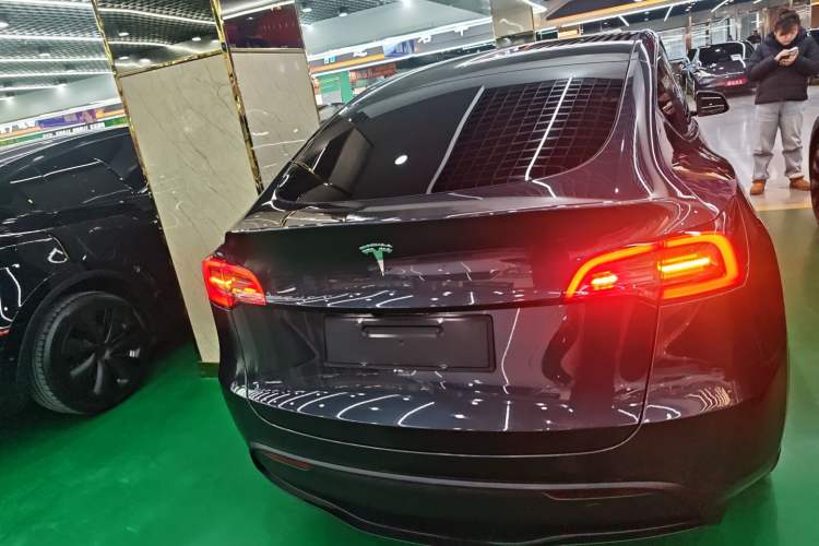 Used Tesla Model Y 2024 Rear-Wheel-Drive Version
