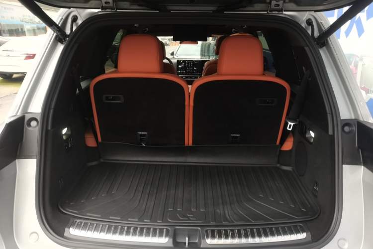 Used Li Auto L9 2022 Max model
