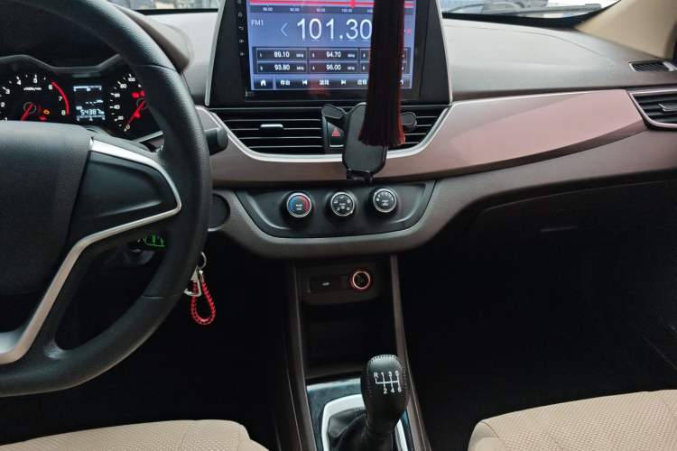 Used Baojun 310W 2017 1.5L Manual Comfort Version China V
