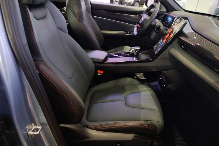 Used Geely Auto Emgrand X7 Sport 2024 1.5TD Prestige Edition