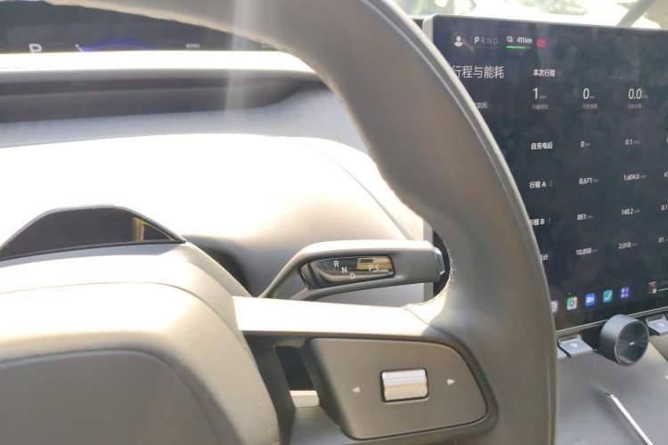 Used  YU7 2025 Ultra-Long Range High-Performance All-Wheel-Drive Max Edition
