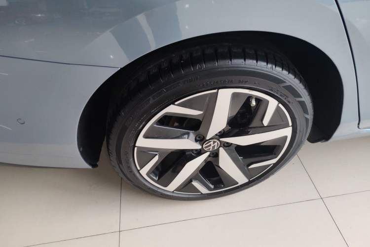 Used Volkswagen Lamando 2022 Lavida L 280TSI DSG Cool & Spicy Edition