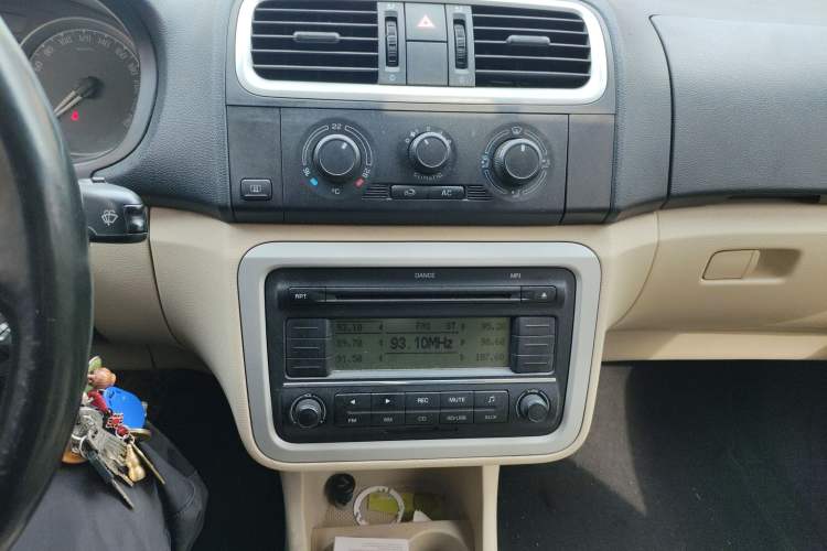 Used Skoda Fabia 2009 1.6L Automatic Crystal Edition