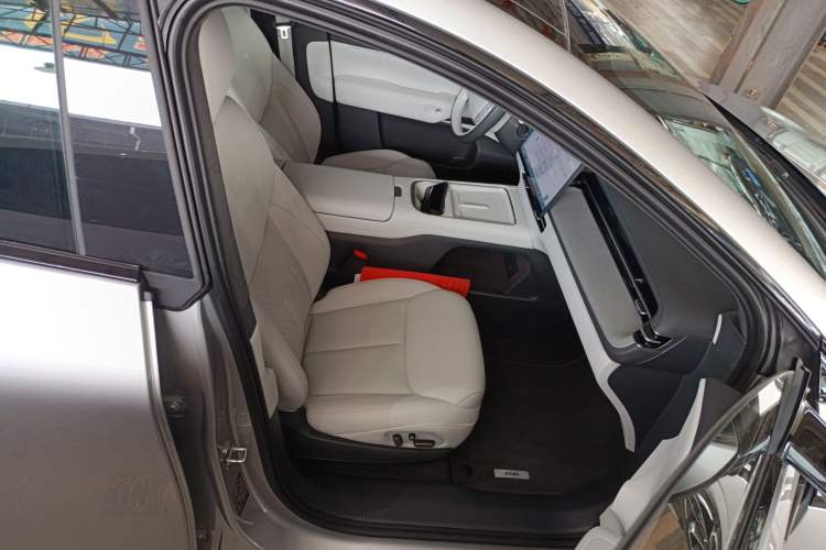 TDK.VehicleDetails.img