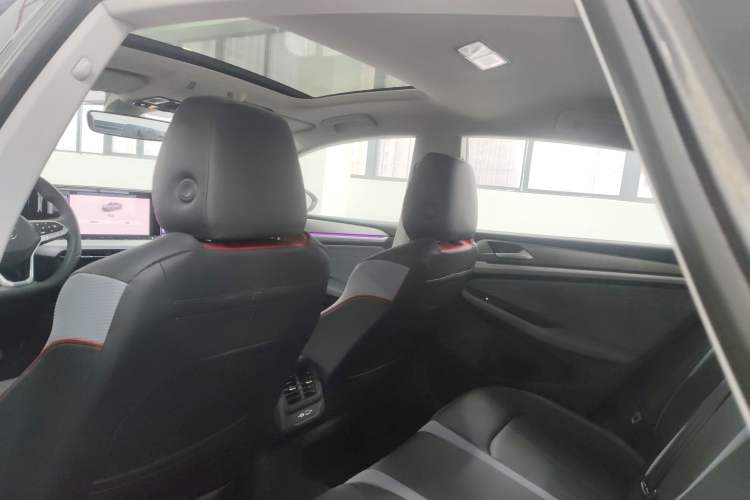 Used Volkswagen Lamando 2025 Lavida L 280TSI DSG Cool & Spicy Edition
