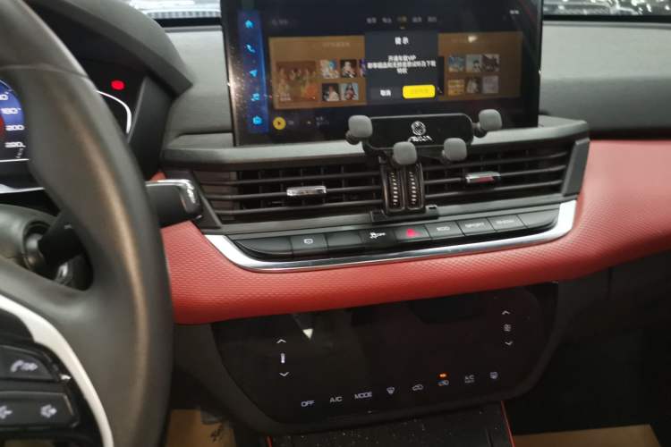 Used Dongfeng Aeolus Yixuan 2021 230T Automatic Hunter Edition
