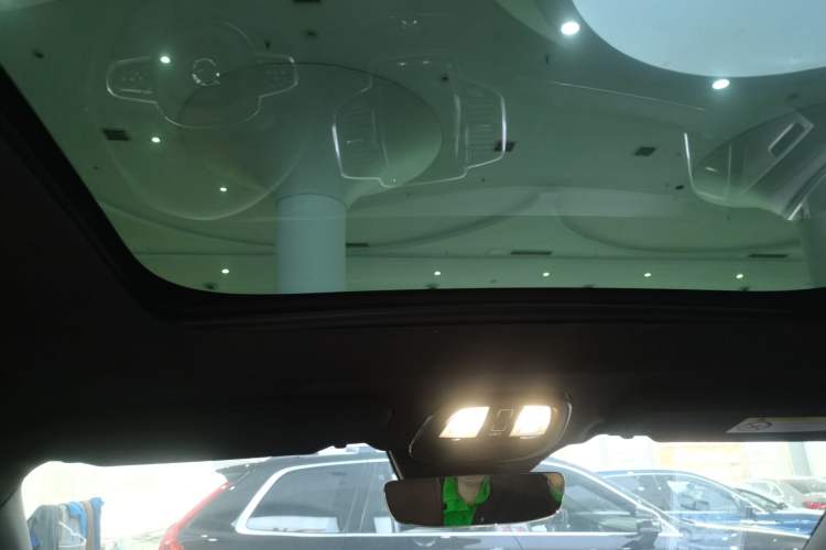 Used Volvo XC90 2023 B6 Zhiya Luxury 7-Seater
