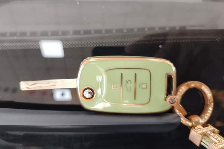 Used Wuling Hongguang MINIEV 2021 Macaron Premium Model – Lithium-NMC