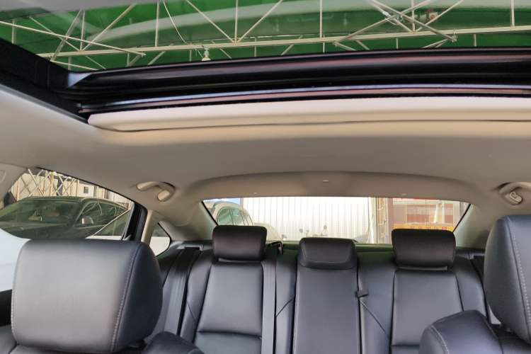 Used Honda Accord 2018 230TURBO Comfort Version National V
