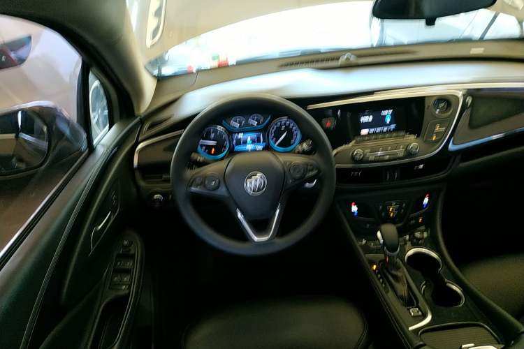 Used Buick Envision 2017 20T Two-Wheel Drive Leading Version