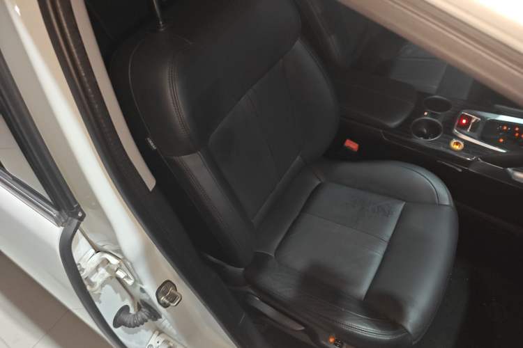 Used Peugeot 3008 2013 2.0L Automatic Trend Edition