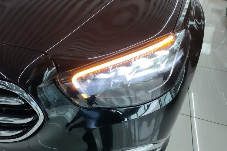 Used Mercedes-Benz E-Class 2022 Second Facelift E 300 L Sport Luxury Edition
