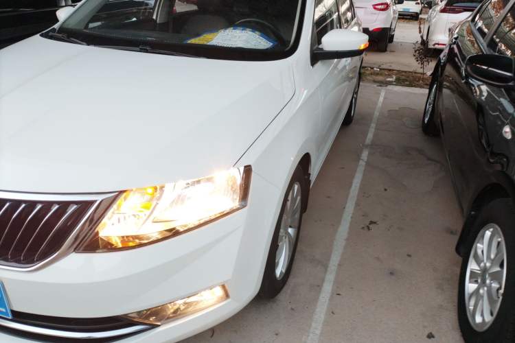 Used Skoda Rapid 2019 1.5L Automatic Comfort Edition China VI Standard
