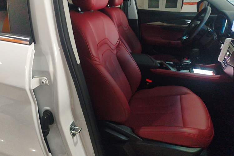 Used JETOUR X70 2025 1.5T DCT Overdrive PRO 5-Seater
