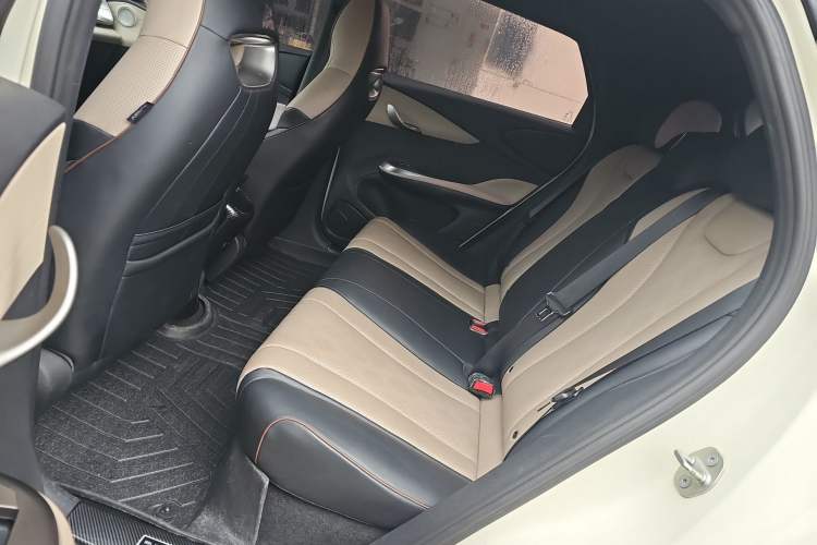 Used BYD Dolphin 2023 420 km Free Version
