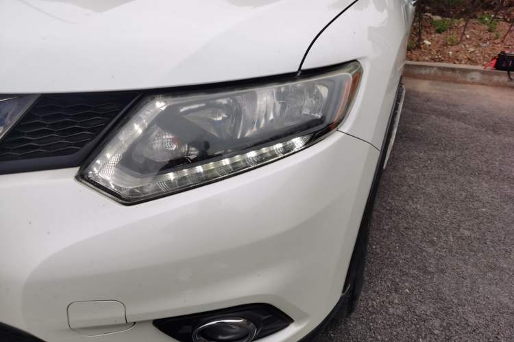 Used Nissan X-Trail 2016 2.0L CVT Smart Enjoyment Version 4WD