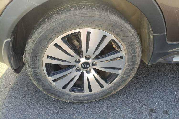 Used Kia Sportage R 2015 2.0L Automatic Two-Wheel Drive DLX Model
