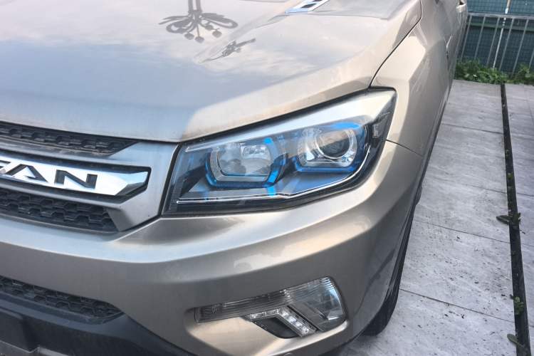 Used Changan CS75 2014 2.0L Manual Luxury Version China IV Standard
