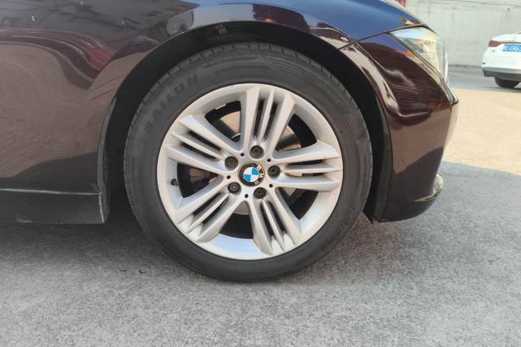 TDK.VehicleDetails.img