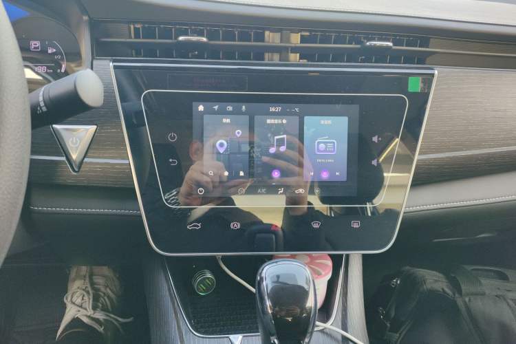 Used Venucia D60 2023 PLUS 1.6L XL CVT Yue Ling Edition
