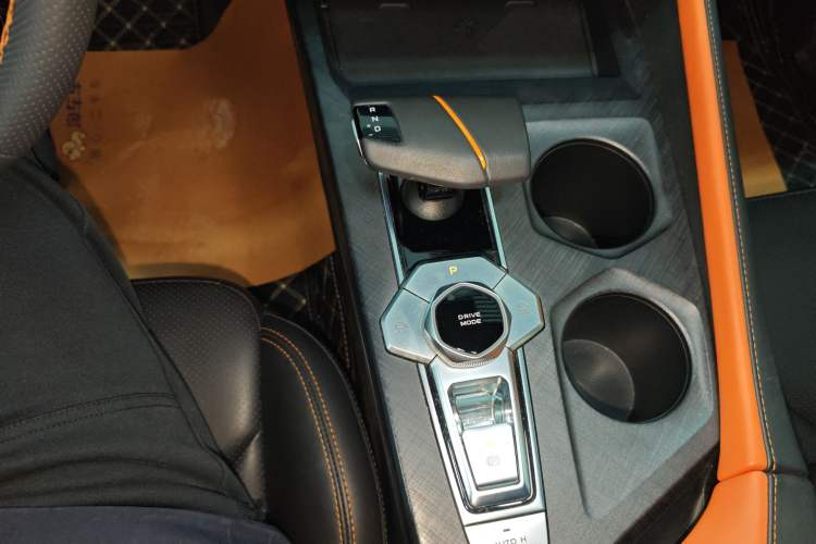 Used Changan UNI-V 2022 1.5T Prestige Version