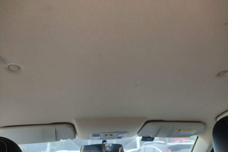 Used Dongfeng Fengon S560 2018 1.8L Manual Urban Model 7 Seats
