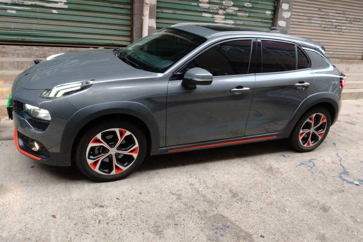 Used Lynk & Co 02 2019 1.5T DCT Two-Wheel Drive Zhaoban Version China VI Standard
