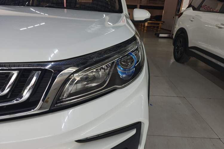 Used Geely Auto Vision X3 2019 Upgraded Model 1.5L Manual Elite Version