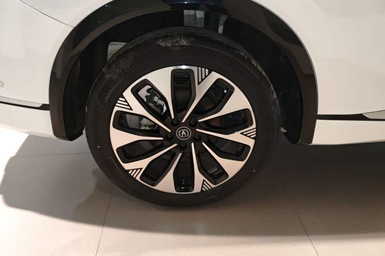 Used Changan CS75 PLUS 2025 4th Generation UItra 2.0T New Blue Whale Smart Intelligent Powertrain Version