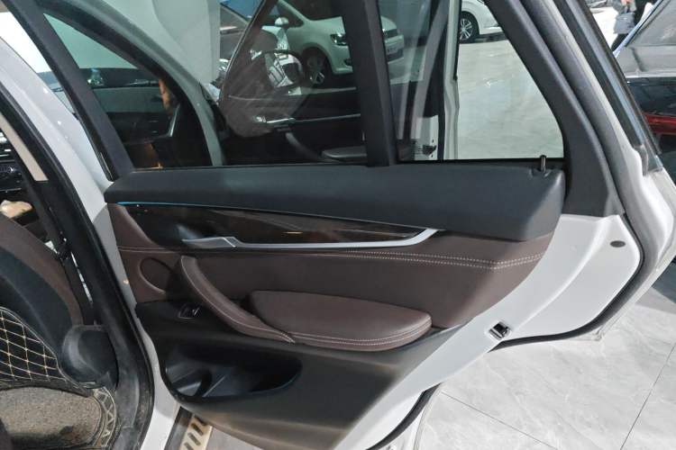 Used BMW X5 2017 xDrive28i