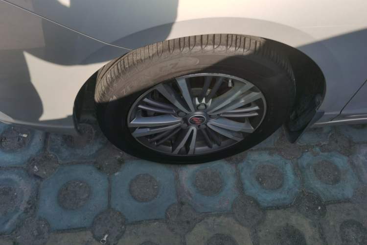 Used Roewe i5 2019 1.5L Automatic 4G Connected Langhao Edition