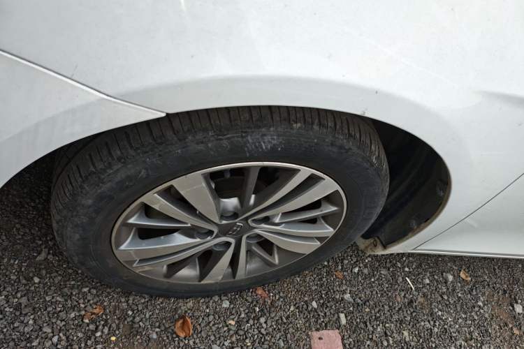 Used Geely Auto Emgrand 2018 1.5L CVT Upward Connect Edition
