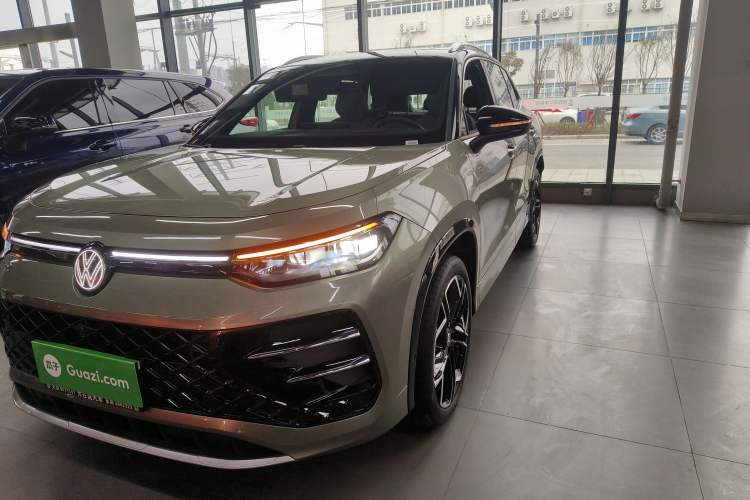 Used Volkswagen Tayron 2025 Tiguan L 380TSI 4Motion Luxury Easy Package
