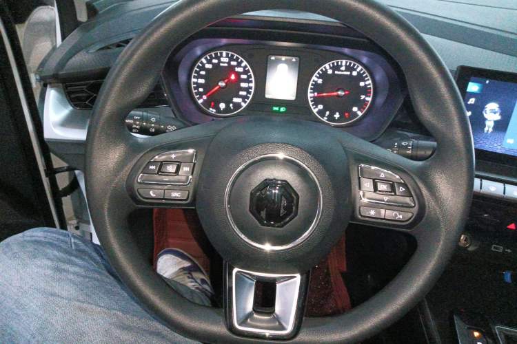 Used MG 5 2021 180 DVVT CVT Youth Luxury Edition
