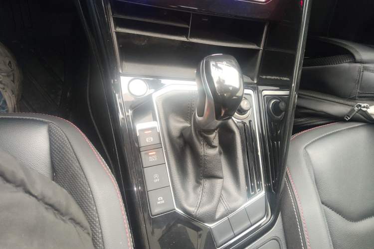 Used Volkswagen Tayron 2020 330TSI Two-Wheel Drive Luxury Smart Connectivity Version