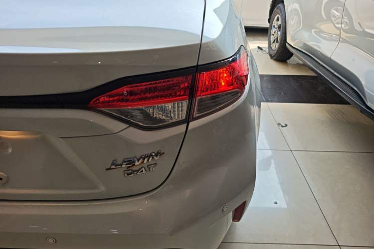 Used Toyota Levin 2021 185T CVT Luxury Edition
