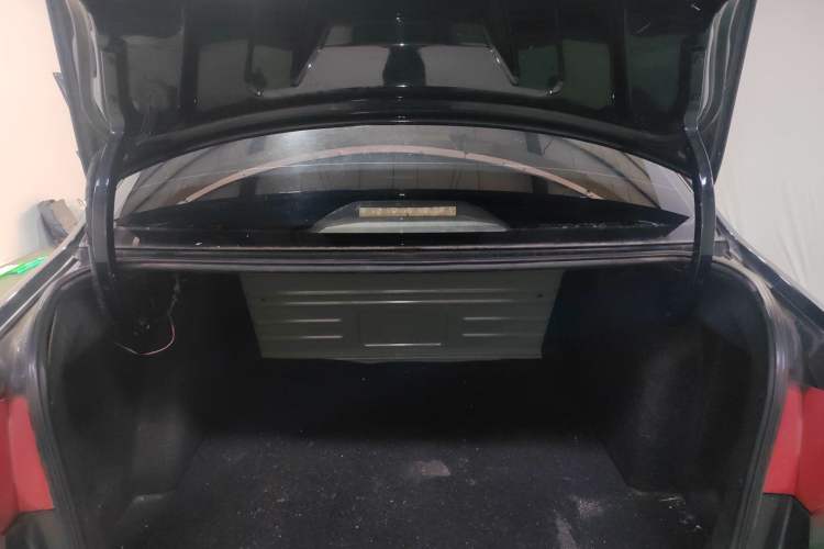 Used Volkswagen Santana 2013 1.6L Manual Fashion Edition
