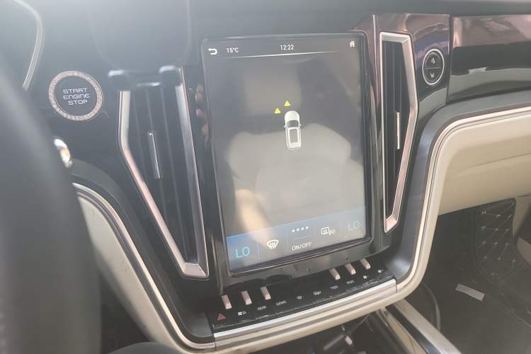 Used Zotye T700 2017 1.8T Dual-Clutch Prestige Model
