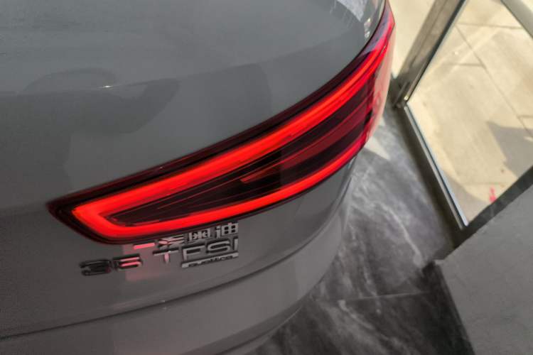 Used Audi Q3 2015 35 TFSI quattro Millionth Anniversary Edition
