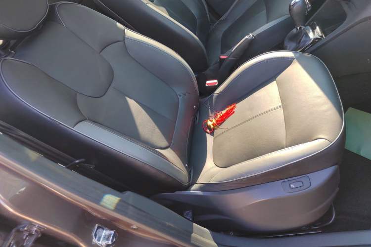 Used Renault Captur 2015 1.2T Automatic Luxury First Edition