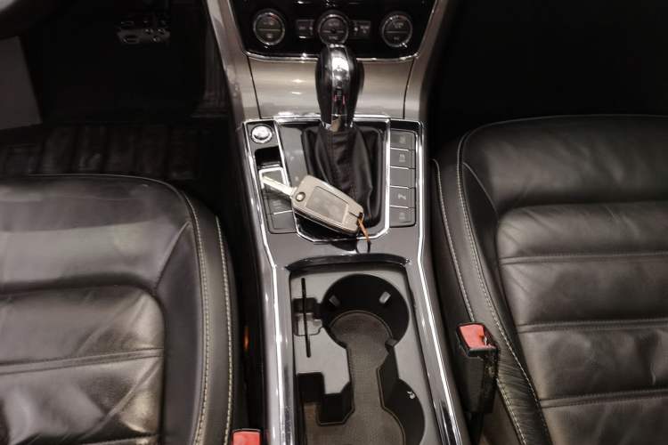 Used Volkswagen Passat 2017 330TSI DSG Luxury Edition
