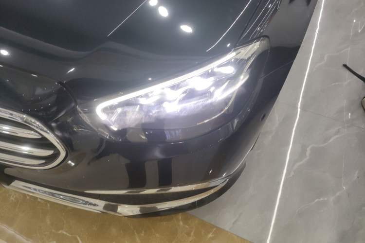 Used Mercedes-Benz E-Class 2023 Facelift E 260 L
