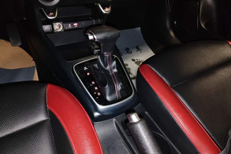 Used Kia KX Cross 2017 1.4L AT GLS