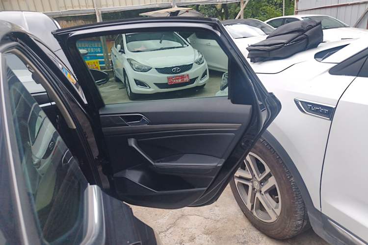 Used Volkswagen Lavida 2019 1.5L Automatic Comfort Edition China VI Standard
