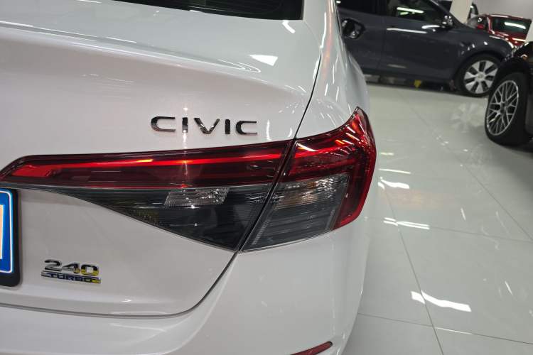 Used Honda Civic 2023 240TURBO CVT Dynamic Edition
