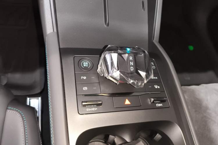 Used BYD Qin L 2025 DM-i Smart Drive 80KM Leading Model