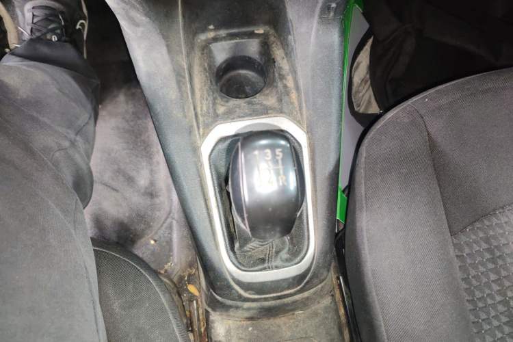 Used Peugeot 301 2016 1.6L Manual Happiness Edition