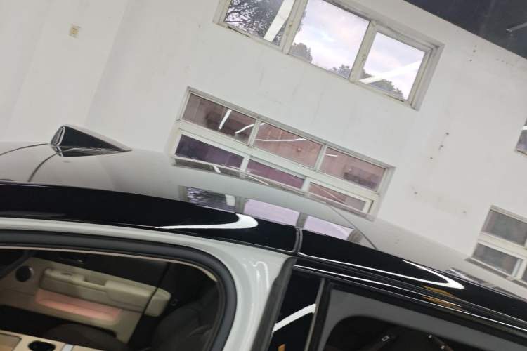 Used Li Auto MEGA 2024 Ultra Model
